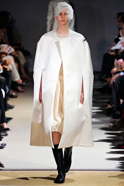 Look 23
